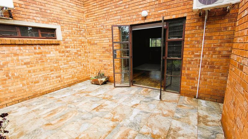 4 Bedroom Property for Sale in Pellissier Free State